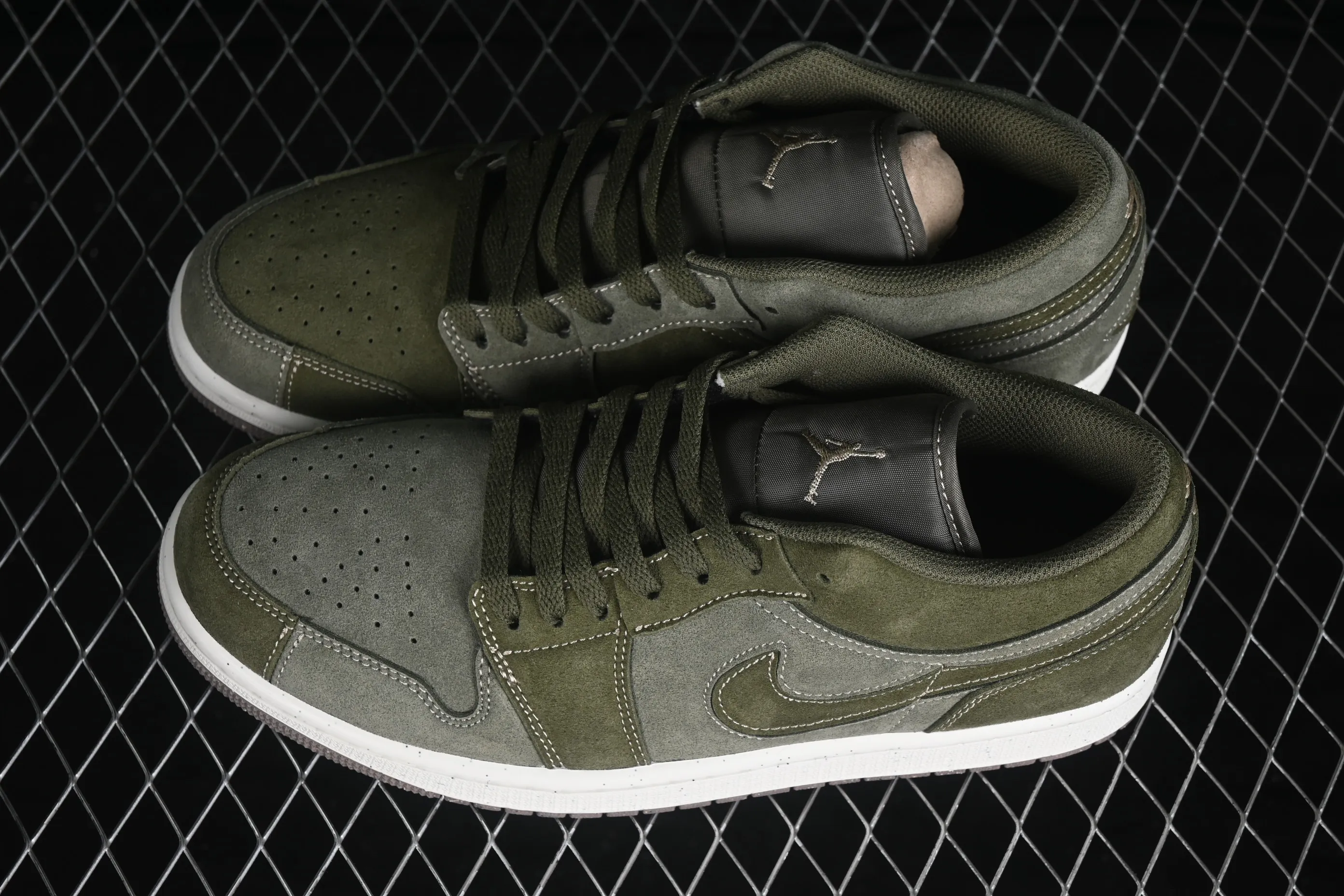 All categories Air Jordan Jordan series basketball shoes Air Jordan 1 Low Air Jordan 1 Low AJ1 Joe 1 low-top retro culture basketball shoes FQ3055-300